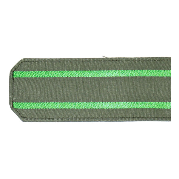 Погоны из рубаш. ткани светло-оливк. с 2 вышит. зел. просв. на рубашку