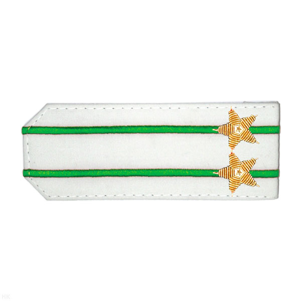 Погоны из рубаш. ткани белые с вышит. 2 зел. просв., вышит. канителью (подполковник)