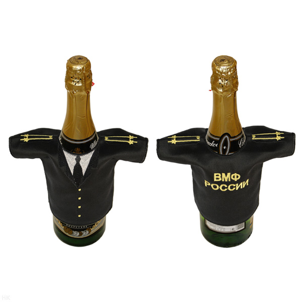 Рубашечка на бутылку сувенирная вышитая ВМФ России (черная с погонами капитана 2 ранга)