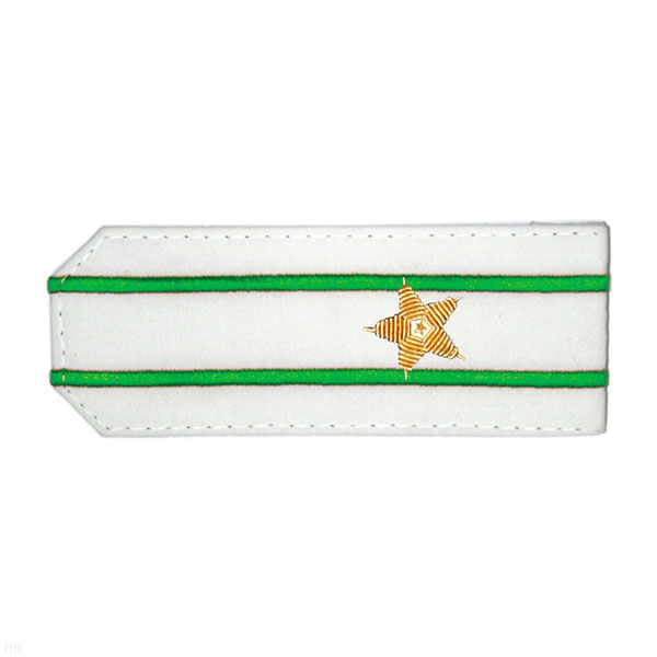 Погоны из рубаш. ткани белые с вышит. 2 зел. просв., вышит. канителью (майор)