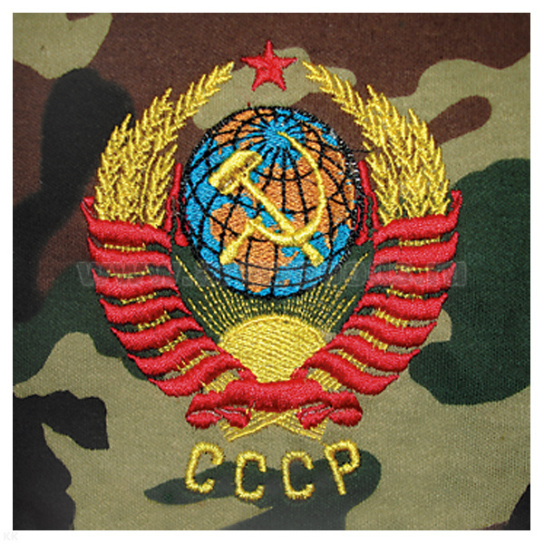 Футболка с вышивкой на груди СССР (герб), зел. КМФ