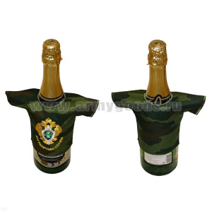 Рубашечка на бутылку сувенирная вышитая Пограничная служба (кмф)