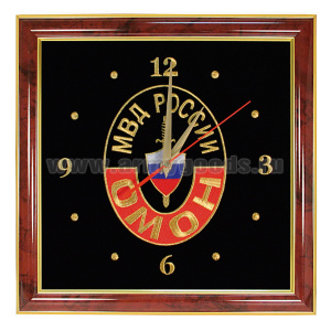 Часы подарочные вышитые на бархате в багетной рамке 35х35 см (ОМОН МВД России)
