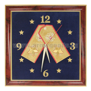 Часы подарочные вышитые на бархате в багетной рамке 35х35 см (Маршал РФ, красный кант погон)